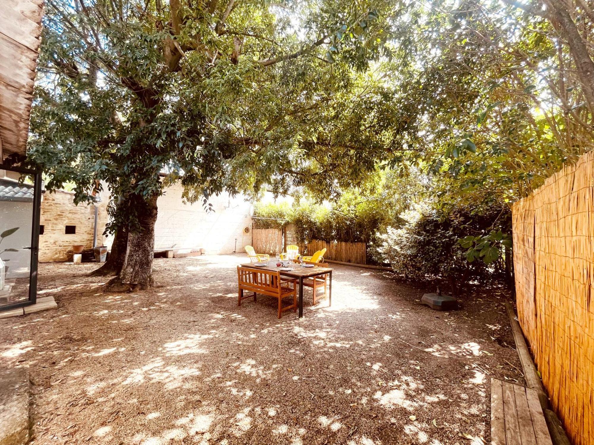 Le Patio, Jardin Privatif, Tennis Nimes Exterior foto